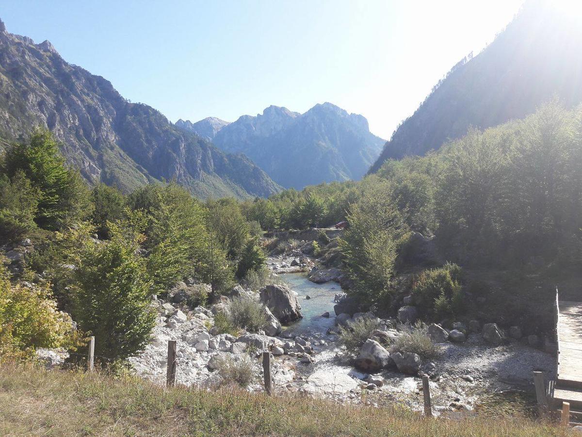 Guesthouse Arben Selimaj Bajram Curri Buitenkant foto